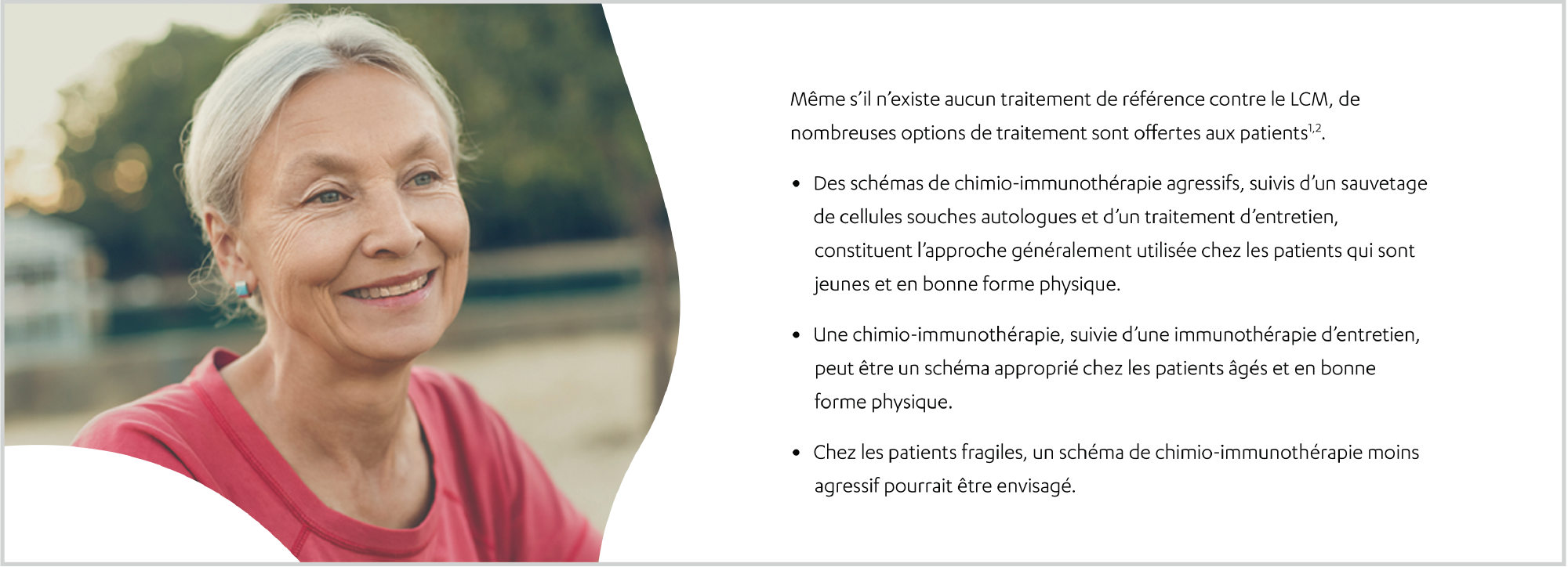 Image d’une femme âgée souriante à l’extérieur